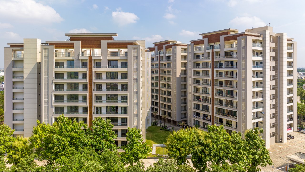 Flats near AIIMS Bathinda